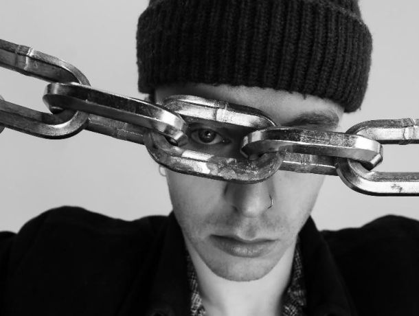 Photo of whoisdays returns with infectious new single ‘Everything (About Her)’